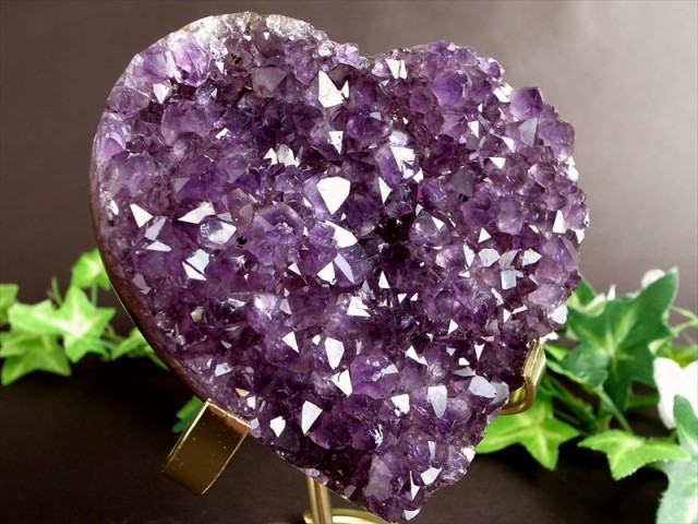 全品P2倍 アメジスト ハート型 クラスター ゴールデン台座付 最大幅97mm 重さ452g 極上濃厚パープル&美結晶 愛の守護石 紫水晶 1点物 ウルグアイ産