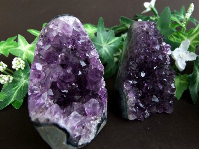 激レア 手の平サイズ 3A アメジスト 紫水晶 クラスター スタンドタイプ