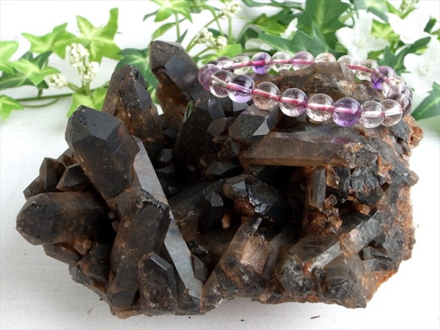 圧倒的支持 天然 黒水晶 モリオン クラスター原石 重さ580.3g 最強の魔除け・邪気払いの石 大自然の力強さ 1点物 マダガスカル産 パワーストーン 天然石