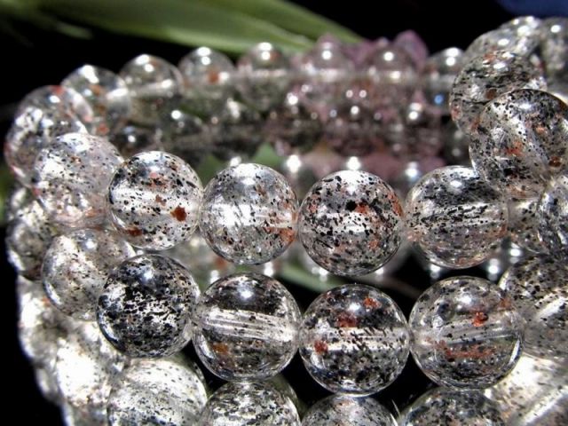 ガーネット&バイオタイトインクォーツ ブレスレット 8.5mm-9mm×22珠