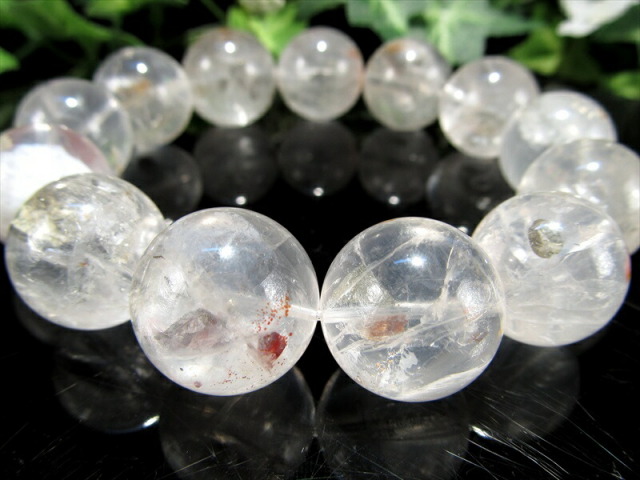 水晶の中に浮かぶ琥珀色の鉱物景色 マーカサイトインクォーツ 白鉄鉱入り水晶 ブレスレット 17mm-18mm×13珠 希少なマーカサイトとライモナイトの共演