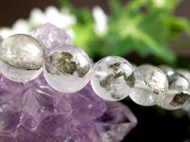 4A マーカサイトインクォーツ 白鉄鉱入り水晶 ブレスレット 7mm-7.5mm×26珠 未来を切り開いていけるサポートストーン 水晶内で生き続ける輝き