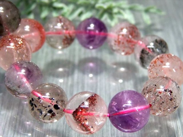 店頭展示中 ファントム 金属光沢 4A+ スーパーセブン ブレスレット 10.5mm-11mm×19珠 7種類の石の要素が共鳴する パワーストーン 天然石 一点もの