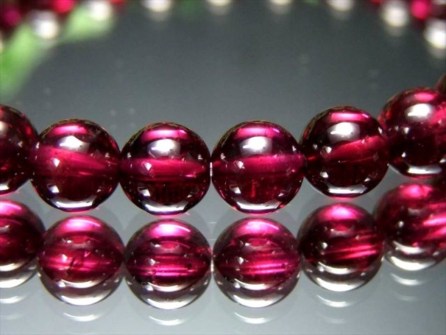 過去最高品質 S級 ロードライトガーネット ブレスレット 6.5mm-7mm×27珠 真実の愛の石 歴史上最も古い宝石のひとつ 赤紫色の柘榴石 バイヤー厳選 1点もの