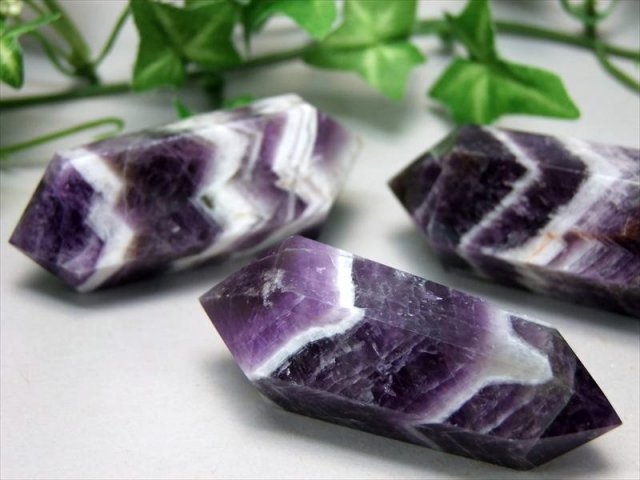 双晶 シェブロンアメジスト ダブルポイント 1個売り 重さ 30g-40g 神秘的なグラデーションや山型ファントム ケープアメジスト ブラジル産 パワーストーン