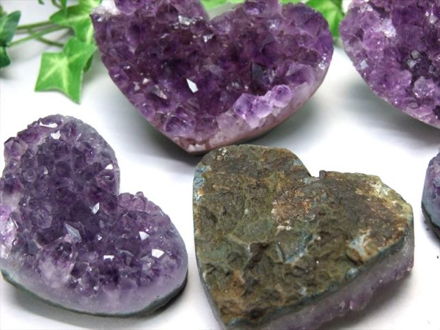 4A アメジスト ハート型クラスター 重さ70g-80g 美結晶 愛の守護石