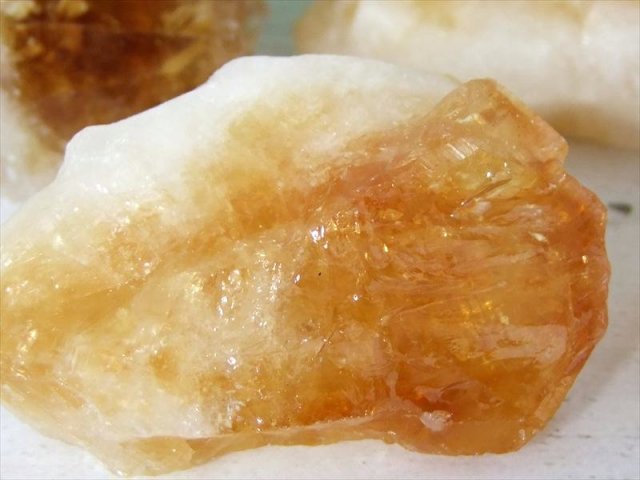 1個売り シトリン ラフ原石 80g-100g 美麗イエロー 透明感有り 金運