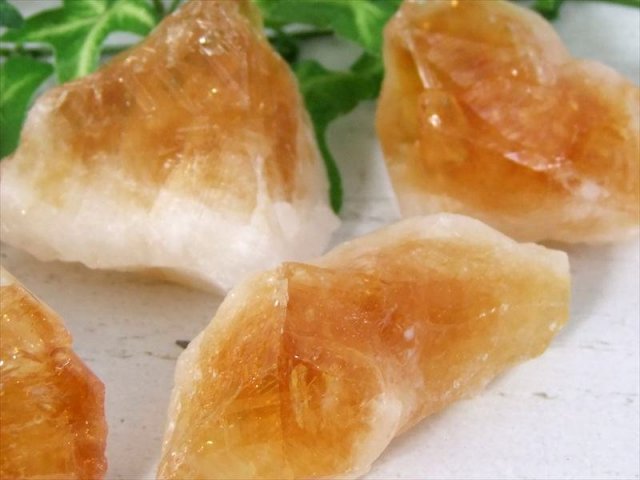 1個売り シトリン ラフ原石 100g-120g 美麗イエロー 透明感有り 金運・財運・幸運の石 11月の誕生石 黄水晶 ブラジル産 ngt パワーストーン 天然石