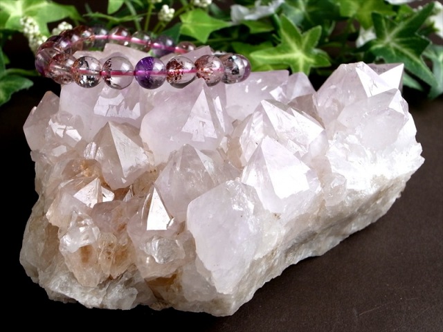 ヒーラーに大人気 4A カクタス アメジスト クラスター原石 最大幅 126mm 重さ 785.5g 精霊の宿る水晶 紫水晶 サボテンアメジスト 2月 誕生石 1点もの