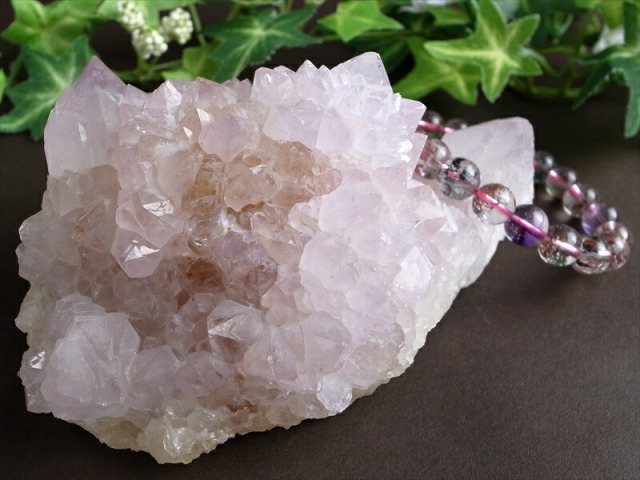 ヒーラーに大人気 4A カクタス アメジスト クラスター原石 最大幅 131mm 重さ 532.5g 精霊の宿る水晶 紫水晶 サボテンアメジスト 2月 誕生石 1点もの