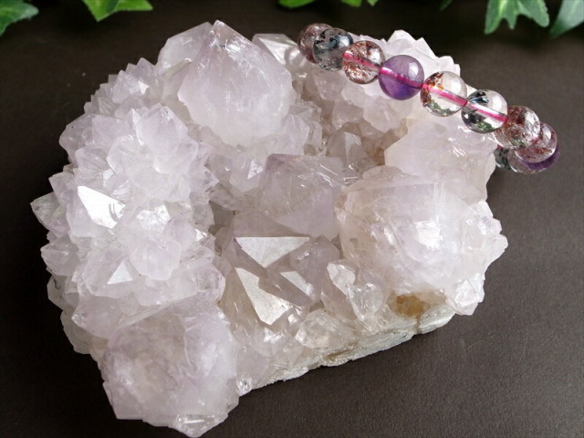 ヒーラーに大人気 4A カクタス アメジスト クラスター原石 最大幅 101mm 重さ 515g 精霊の宿る水晶 紫水晶 サボテンアメジスト 2月 誕生石 1点もの