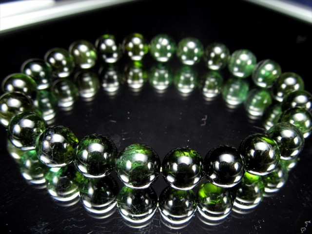 フェアグリーンのトルマリン★天然石8mm★パワーストーンブレスレット グリーン トルマリン ブレスレット 8mm-8.5mm×23珠 電気石 10月誕生石