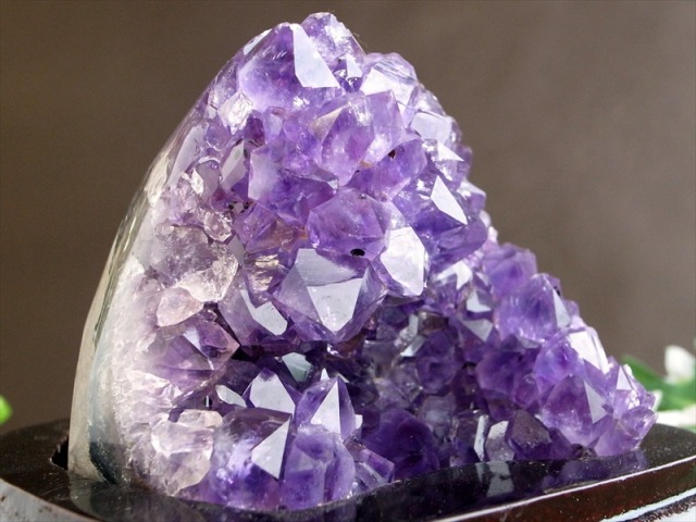 3A アメジスト クラスター 専用木製台座付 高さ103mm 重さ549.5g 極上 美結晶 愛の守護石 紫水晶 天然石 1点物 ブラジル産 パワーストーン 天然石