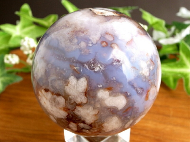 夜桜を思わせる花模様 ブルー桜瑪瑙 丸玉 置物 台座付 直径53mm 重さ