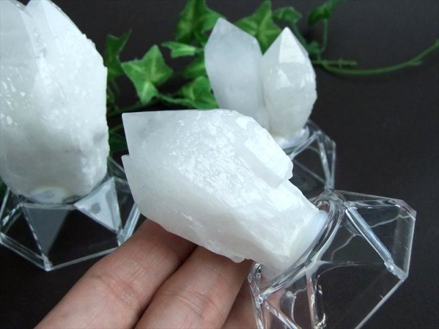 キャンドルクォーツ ポイント 原石 台座付き 重さ220g-250g 1個売り