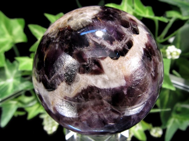 くっきり結晶 シェブロン アメジスト 丸玉 直径54mm 重さ212g くっきり山模様 愛の守護石 癒しと安らぎの石 一点もの 紫水晶 ブラジル産 パワーストーン