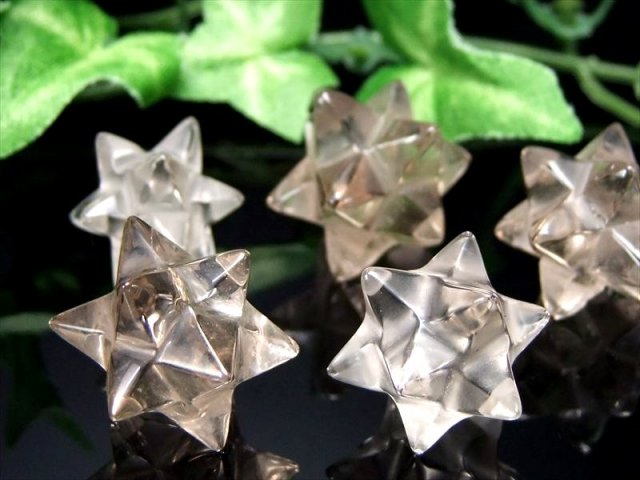 明るめカラー スモーキー レムリアン水晶アステロイド 小星型12面体 重