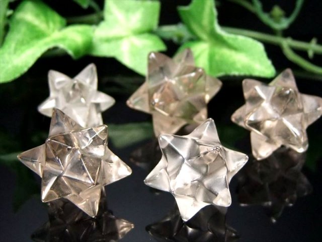 明るめカラー スモーキー レムリアン水晶アステロイド 小星型12面体 重