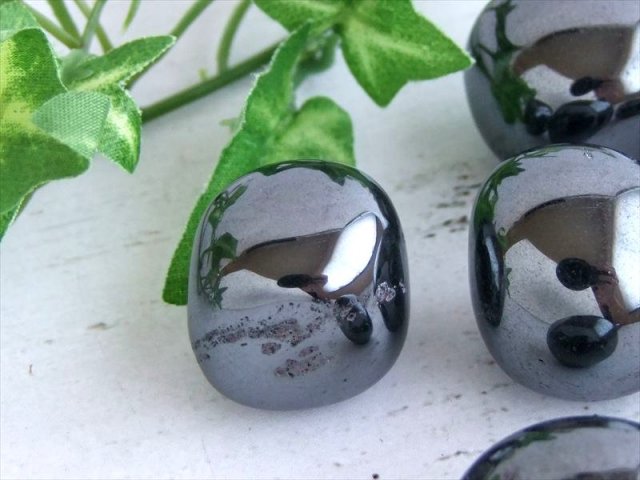 ヘマタイト 赤鉄鉱 タンブル 詰め合わせ 一袋100g 約3-5個入り 運動