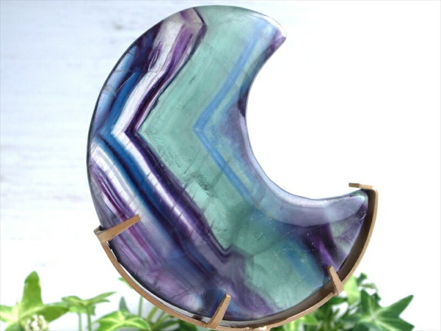 マルチカラーフローライト クレセントムーン 三日月型 置物 重さ約241g 心身のバランスを正常に保ち自然体へと導く石 インテリアや贈り物に アメリカ産