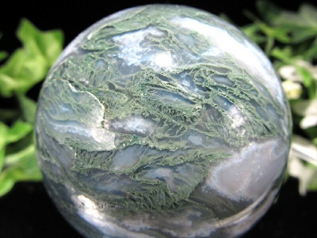 安らぎをもたらす森林浴の石 モスアゲート 苔瑪瑙 丸玉 置物 直径63mm 重さ337g 癒しの石 大人気 スフィア 1点物 ブラジル産 パワーストーン 天然石