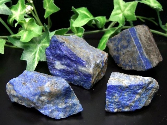 最古の聖石 1個売り ラピスラズリ 青金石 ラフ原石 75g-100g 幸運を運ぶ石 アフガニスタン産 パワーストーン 天然石