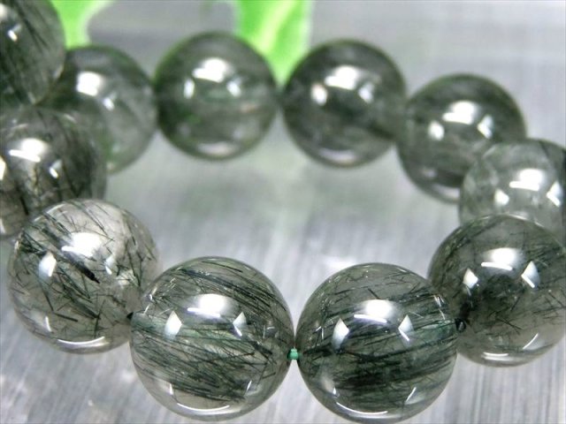 濃緑ルチル 3A グリーンルチルクォーツ ブレスレット 12.5mm-13mm×16珠 濃色グリーンカラー たっぷり緑針 透明感あり 精神を研ぎ澄ます石 モザンビーク