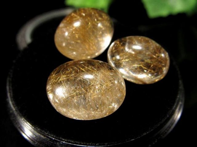 厳選品質4A マニハールクォーツ ルースタンブル オーバル型 1個売り 縦約13mm-13.5mm 約6.5ct-7ct ギャランティーカード付き ルチル共生部分贅沢削り出し