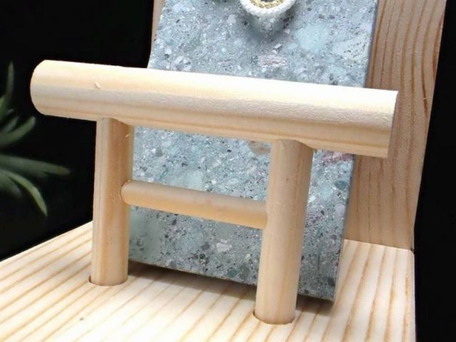 霊石 それは貴女様の一生の宝物御守り 現状を克服し強力なパワーを… 一点物 鳥居が守る神域の霊石 日光石 御守りセット 日本銘石協会 最強守護の御
