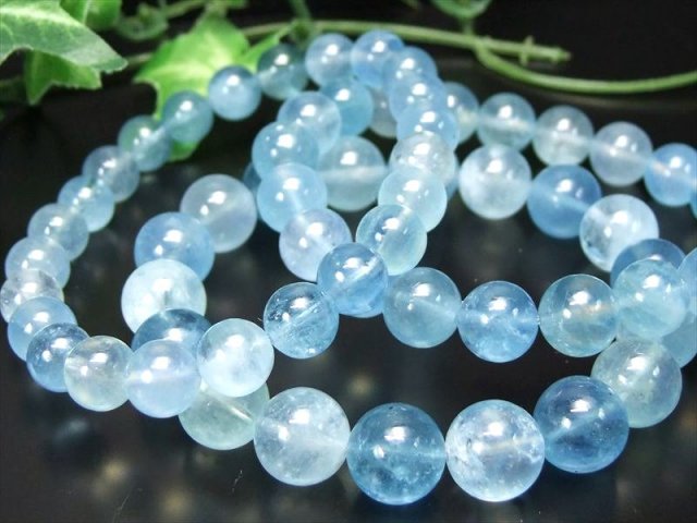アクアマリン ブレスレット 10mm-10.5mm×19珠前後 クリアブルーカラー