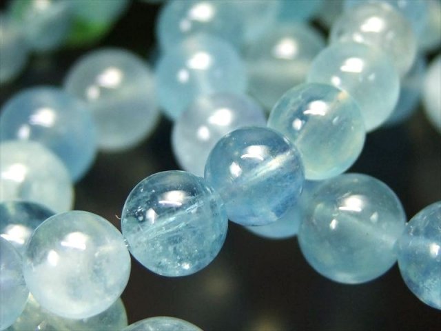 アクアマリン ブレスレット 10mm-10.5mm×19珠前後 クリアブルーカラー