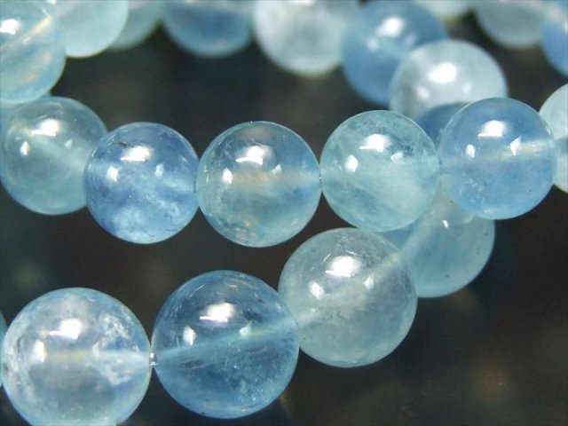 アクアマリン ブレスレット 10mm-10.5mm×19珠前後 クリアブルーカラー