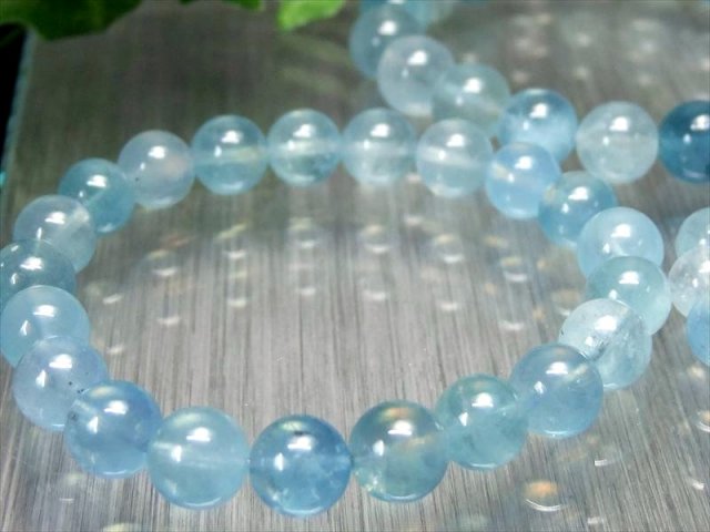 アクアマリン ブレスレット 10mm-10.5mm×19珠前後 クリアブルーカラー