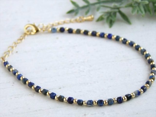ラピスラズリ キューブカットワイヤーブレスレット 幅約2mm-2.5mm