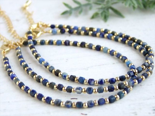 ラピスラズリ キューブカットワイヤーブレスレット 幅約2mm-2.5mm