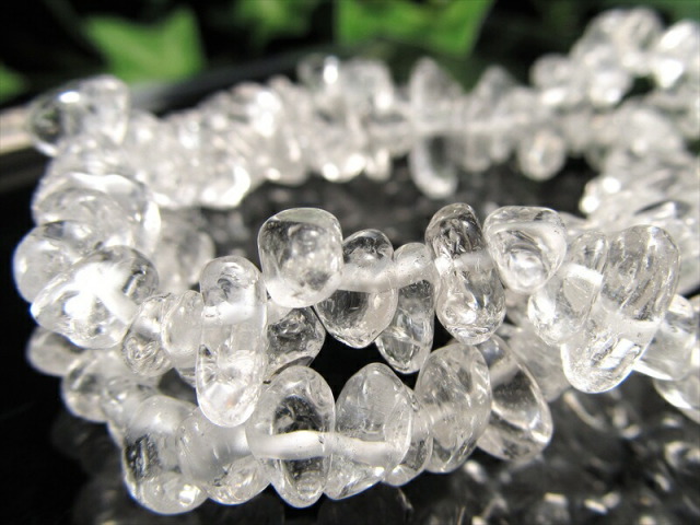 天然水晶 クリスタル さざれ ブレスレット 幅約5mm-10mm 艶々サザレ形状 全てを浄化し活性化させる万能ストーン 4月の誕生石 ブラジル産 パワーストーン