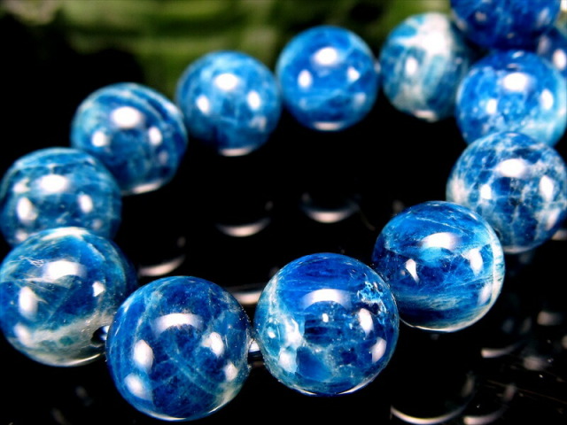 激レア 蛍光アウイナイト 濃色ブルーカラー 蛍光アウイナイト 藍宝石 ブレスレット 8mm-8.5mm×23珠 一点物 アフガニスタン産 パワーストーン 天然石