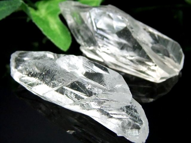 美しい成長痕 1個売り レムリアンルーツクォーツ クリスタル 重さ約20g-23g 古代の叡智を封じ込めたクリスタル 清らかな力をもつ全能の石 ブラジル