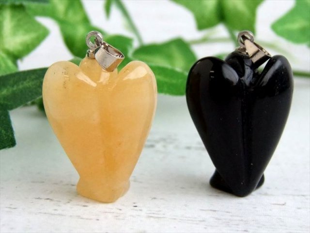 人気の5種 天然石 エンジェル彫り ペンダントトップ 1個売り 約25ミリ