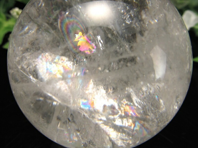 透明感抜群 虹入り 5A レムリアン水晶 丸玉 台座付 φ54mm 重さ218g 古代の叡智を封じ込めた水晶 レムリアンクリスタル レインボー水晶 レインボー丸玉