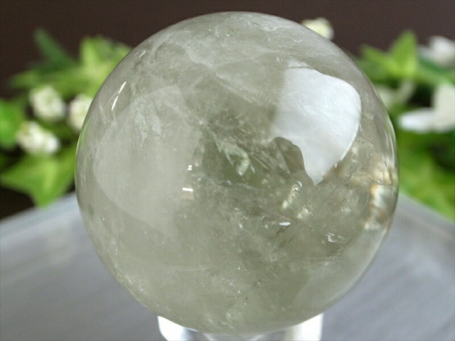 希少な緑水晶 4A プラシオライト 緑水晶 丸玉 直径51mm 重さ187g 透明グリーンアメジスト 癒し・ストレス緩和の石 ブラジル産 パワーストーン 天然石