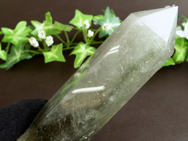 希少な緑水晶 プラシオライト 緑水晶 六角柱 ポイント 高さ119mm 重さ207g グリーンアメジスト 癒し・ストレス緩和の石 ブラジル産 パワーストーン 天然石