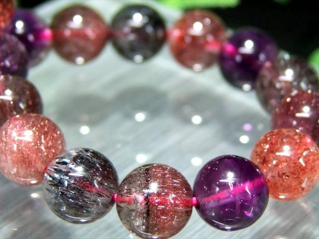 店頭展示中 バイヤー厳選 本気のスーパーセブン・金属光沢有り S級 スーパーセブン ブレスレット 8mm-8.5mm×23珠 7つ全部揃ってます 極上一点物 ブラジル産