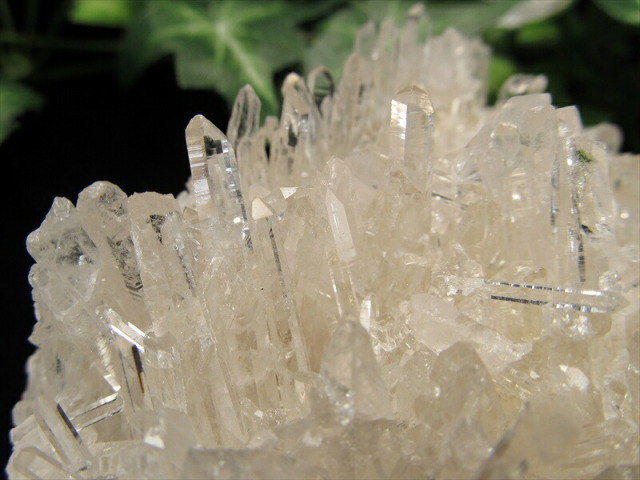 四川水晶 針状 水晶クラスター 最大幅92mm 重さ213g クォーツ 超人気針