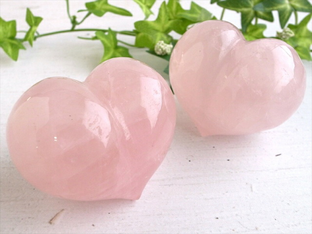 ぷっくりピーチハート ローズクォーツ 置物 重さ160g-170g 1個売り 艶