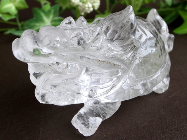 天然水晶 ロングイ 置物 幅約80mm 重さ156g 財運を高める瑞獣 瑞々しい