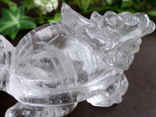 天然水晶 ロングイ 置物 幅約80mm 重さ156g 財運を高める瑞獣 瑞々しい