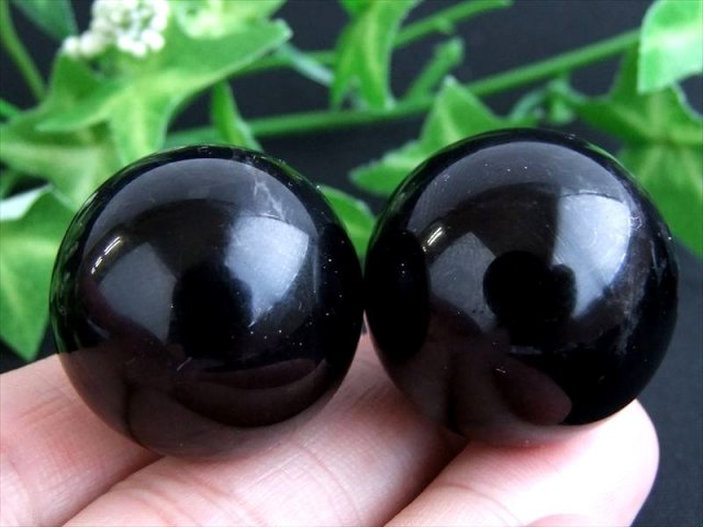 3A 黒水晶 モリオン 丸玉 置物 1個売り 直径約48mm-50mm 大人気