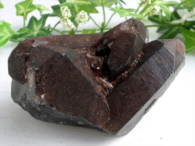 天然の黒光り 天然 黒水晶 モリオン クラスター原石 重さ249g 最大幅約93mm 大自然の力強さを感じる漆黒の水晶 最強の魔除け・邪気払いの石 1点物