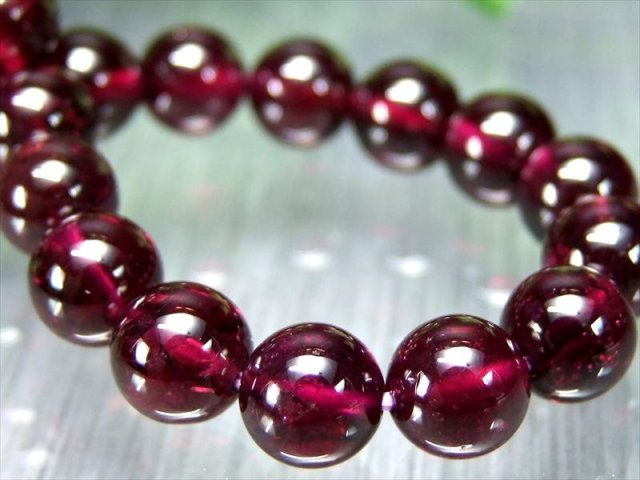 これぞロードライト 4A+ ロードライトガーネット ブレスレット 8mm×23珠 美麗ワインレッド 真実の愛の石 柘榴石 1点もの ブラジル産 bl-s パワーストーン